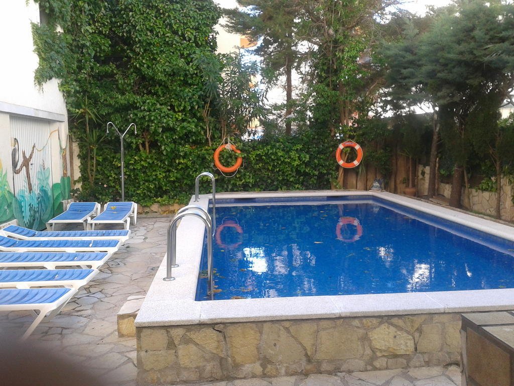 Marbella * Roses